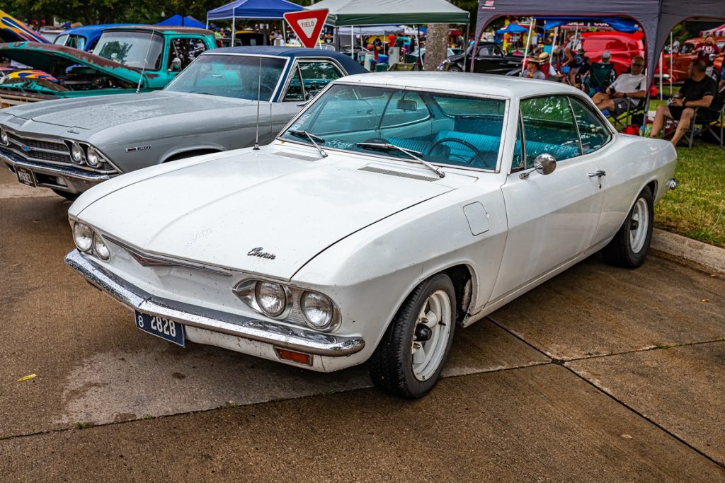 13 Amazing Cars With Rear Engines - Motor Mox