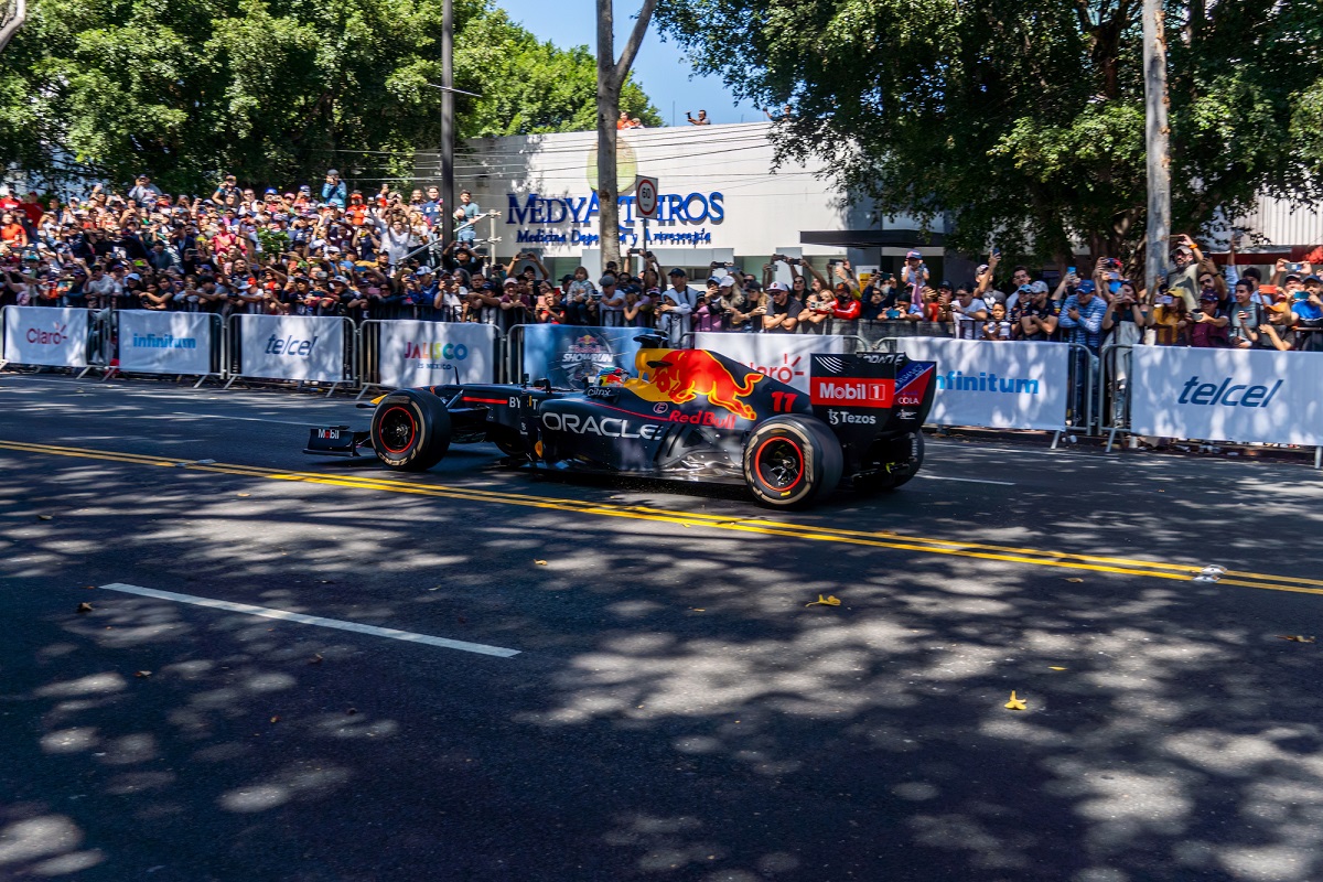 12 Infiniti-Powered F1 Cars That Took On The Best - Motor Mox
