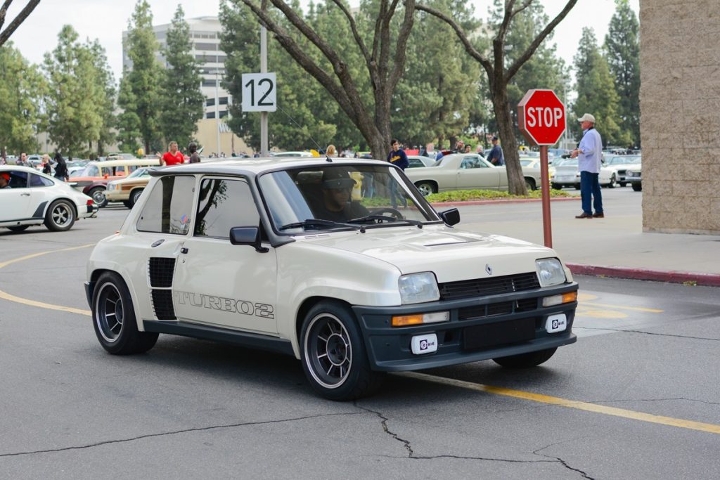 13 Amazing Cars With Rear Engines - Motor Mox