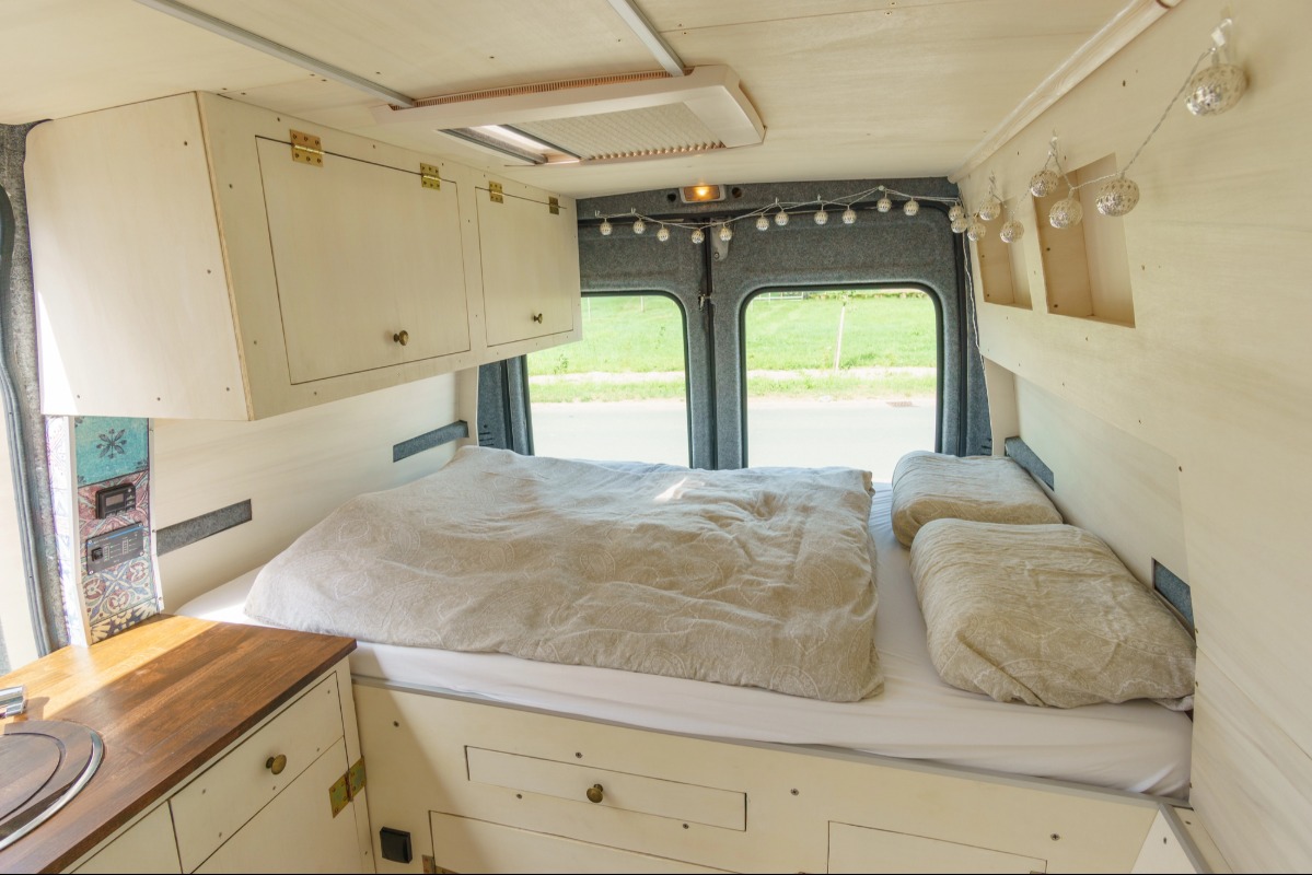 under camper bed storage