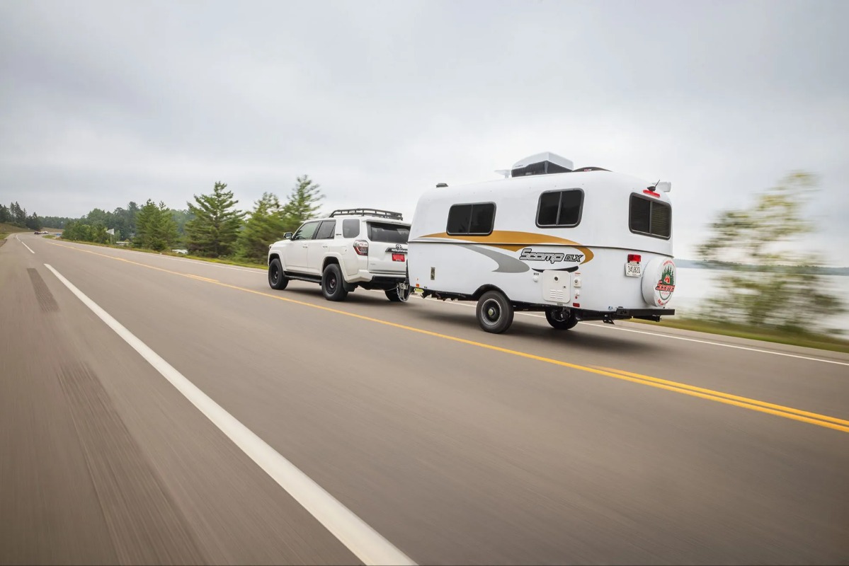 travel trailers under 5000 lbs