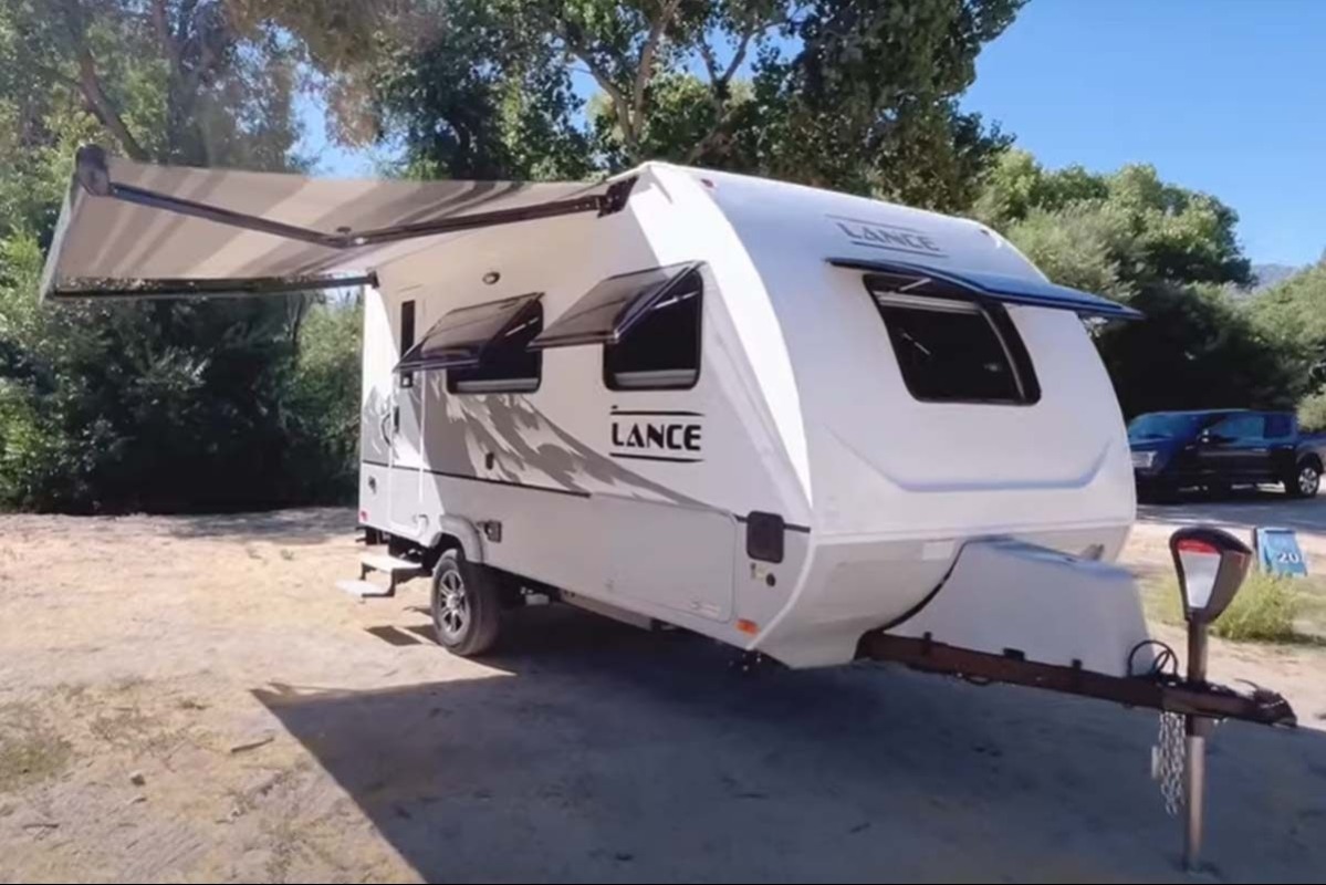 travel trailers under 5000 lbs