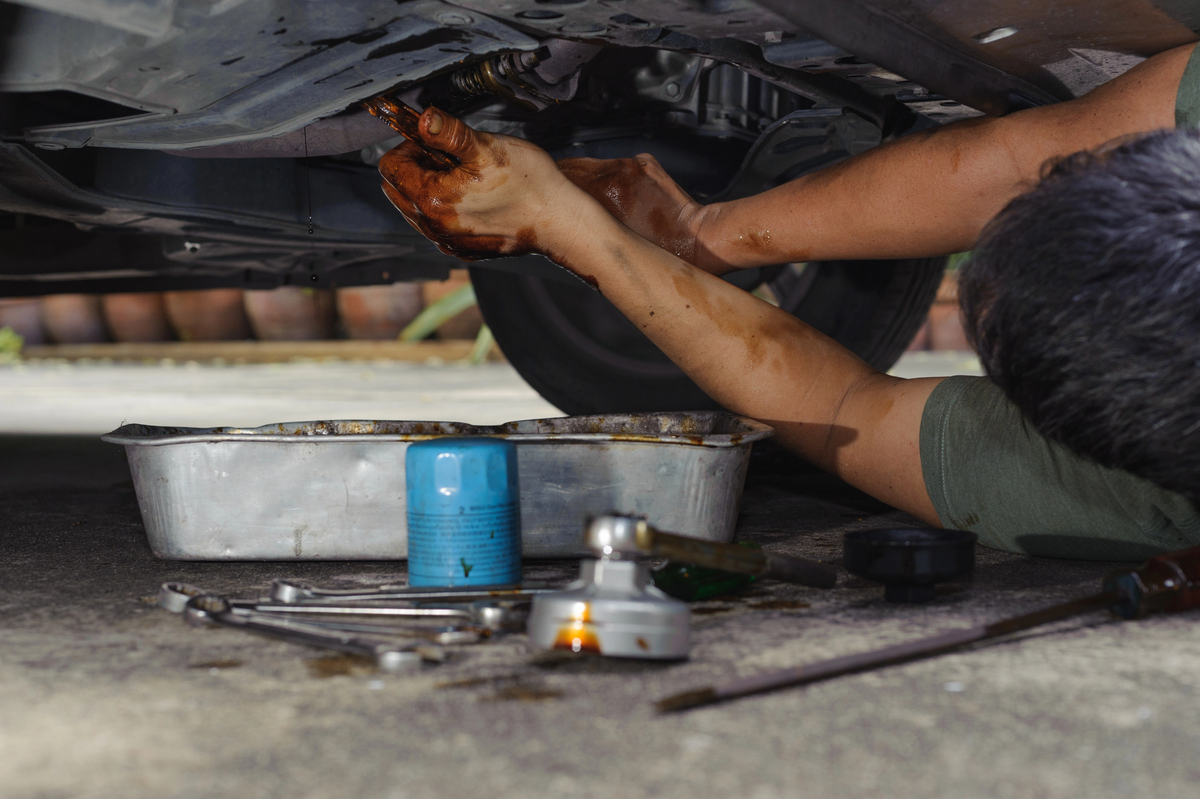 How To Change Oil In Car Without Stress