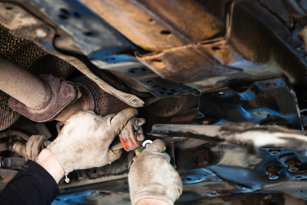 How To Change Oil In Car Without Stress