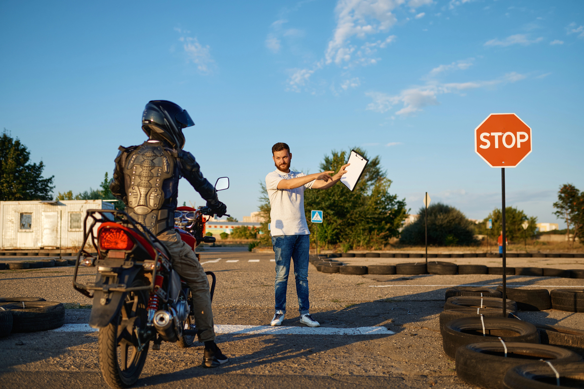 how to drive a motorcycle