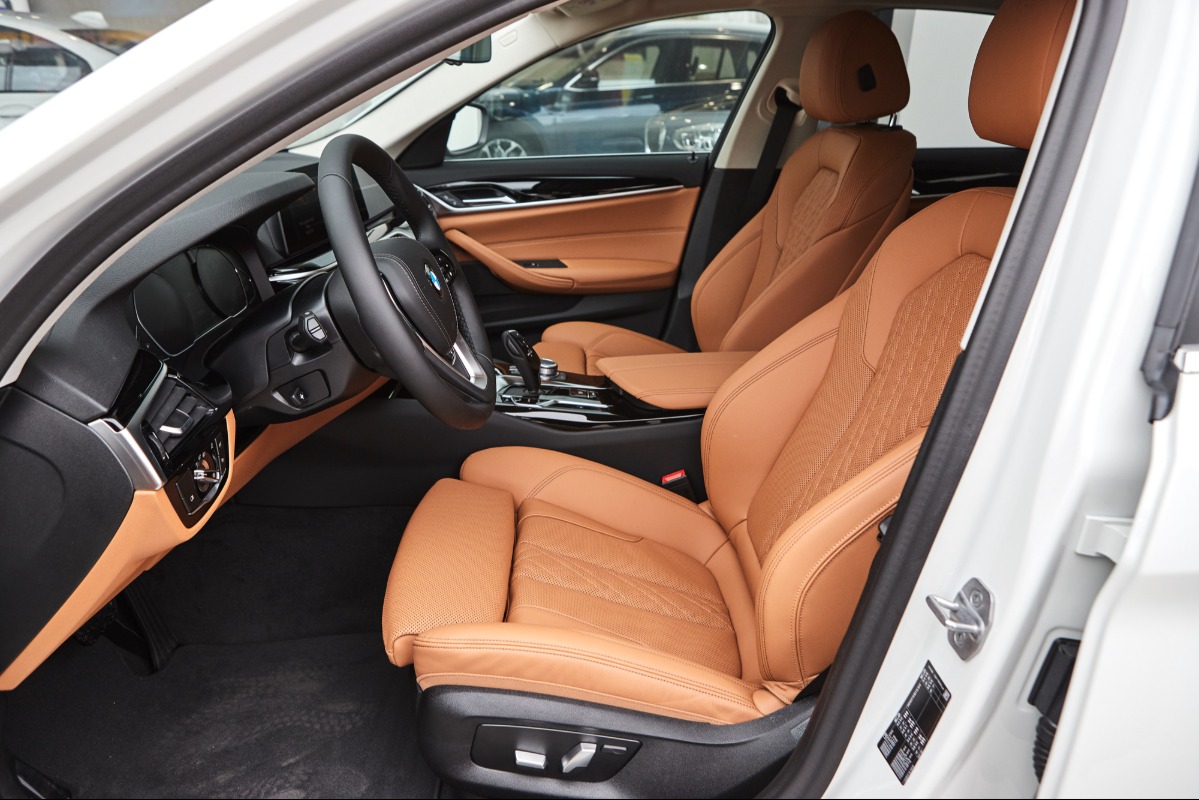 how to clean car upholstery