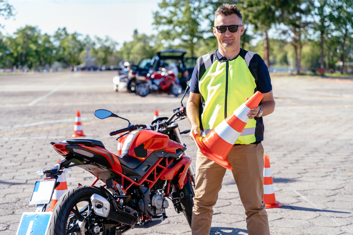 how to drive a motorcycle